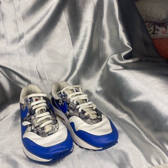 Nike air maxs - Picture 1 of 14